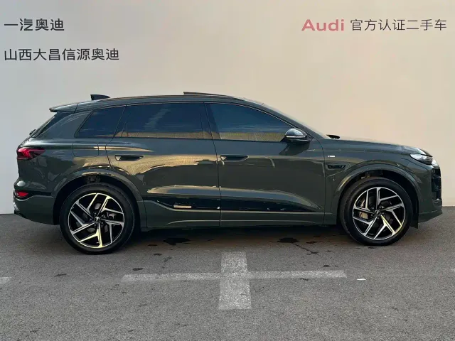 Audi Q6L e-tron — Фото автомобиля 4