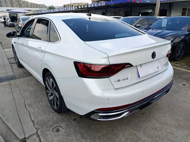 Volkswagen Sagitar — Фото автомобиля 16