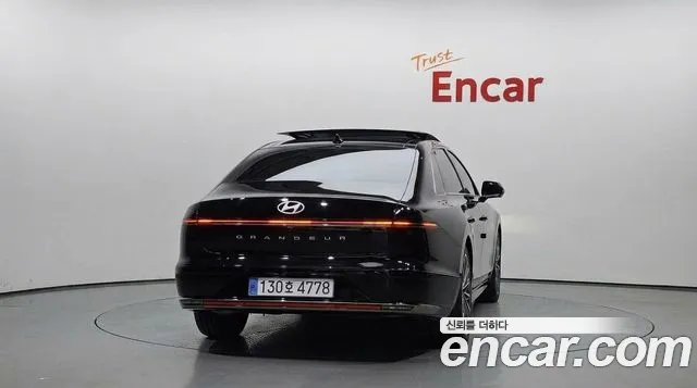 Hyundai Grandeur GN7 — Фото автомобиля 4