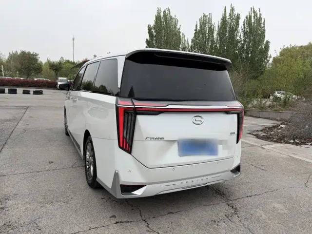 GAC Trumpchi M8 — Фото автомобиля 9