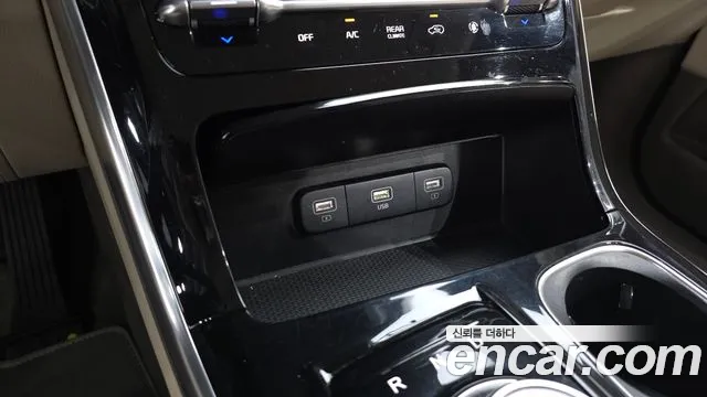 Kia Canival Carnival 4 поколение Бензин 9 мест Signature — Фото автомобиля 27