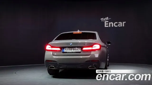 BMW 5 Series G30 — Фото автомобиля 4