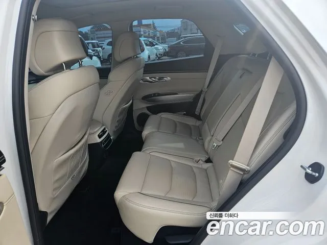 Genesis GV70 — Фото автомобиля 7