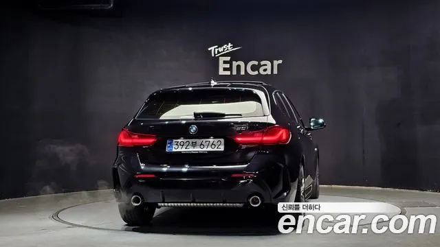BMW 1-Series — Фото автомобиля 4