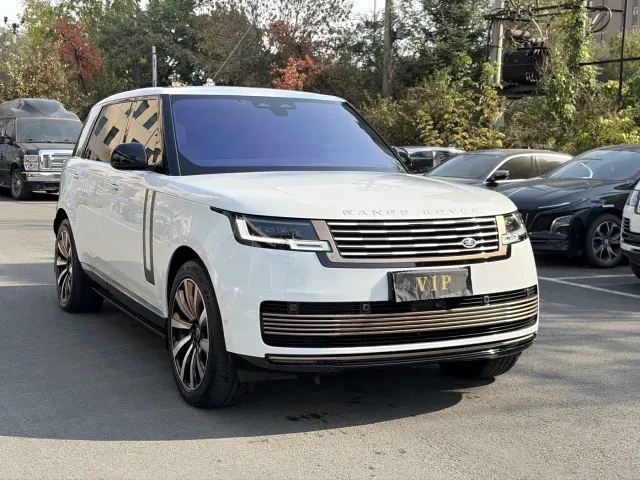 Land Rover Range Rover — Фото автомобиля 3