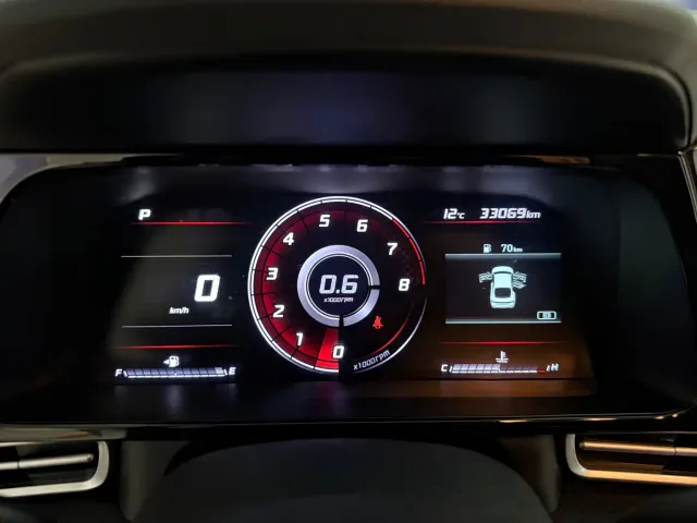 Hyundai Elantra — Фото автомобиля 16