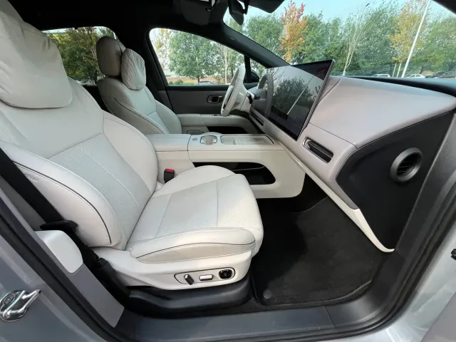 Li Auto i6 — Фото автомобиля 14