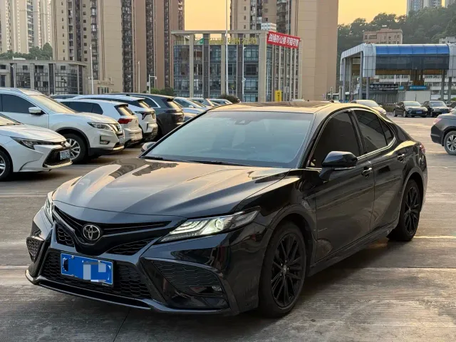 Фотография автомобиля — Toyota Camry