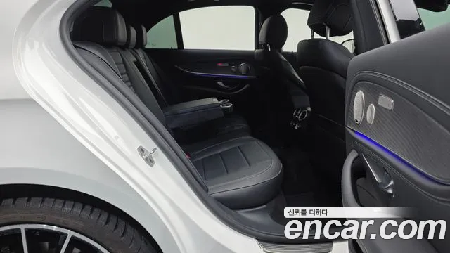 Mercedes-Benz E-Class W213 — Фото автомобиля 12