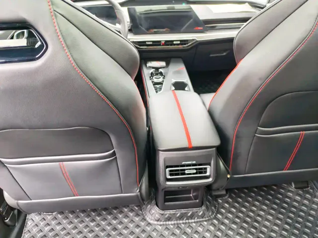 Changan Z6 — Фото автомобиля 9