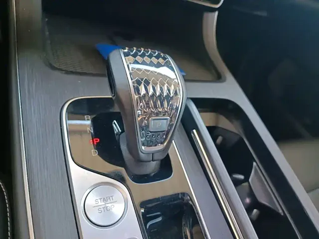 GAC Trumpchi GS8 — Фото автомобиля 13