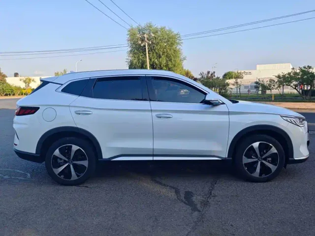 BYD Song PLUS — Фото автомобиля 19