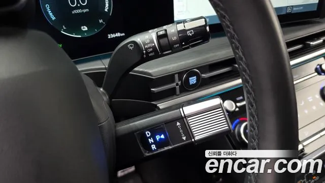 Hyundai Santa Fe — Фото автомобиля 12