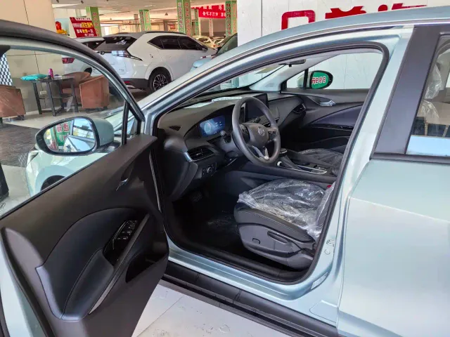 Buick Velite 6 — Фото автомобиля 5
