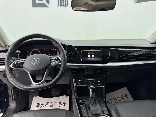 Volkswagen Passat — Фото автомобиля 9