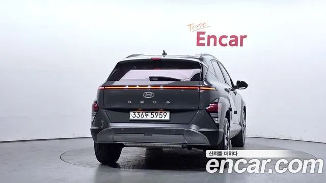 Hyundai Kona Kona (SX2) Бензин 1.6 турбо 2WD — Фото автомобиля 4