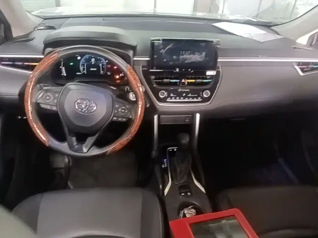 Toyota Corolla Cross — Фото автомобиля 9
