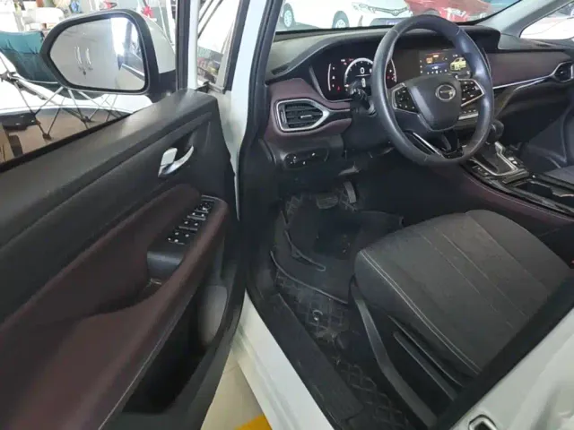 GAC Trumpchi M6 — Фото автомобиля 15