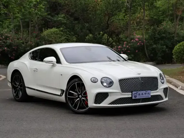 Bentley Continental — Фото автомобиля 3