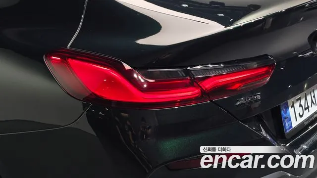 BMW 8 Series G15 — Фото автомобиля 23