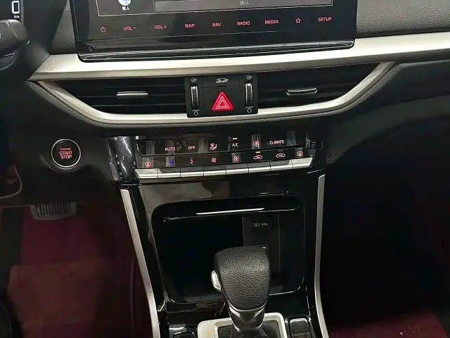 Kia K3 — Фото автомобиля 12