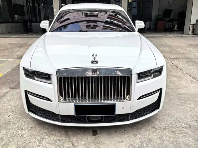 Rolls-Royce Ghost — Фото автомобиля 2