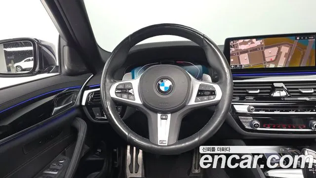 BMW 5-Series 5 серия (G30) 530i xDrive M Sport — Фото автомобиля 11