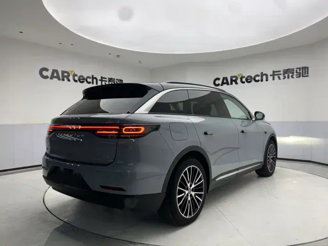 Leapmotor C11 — Фото автомобиля 5