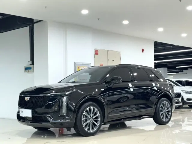 Фотография автомобиля — Cadillac XT5