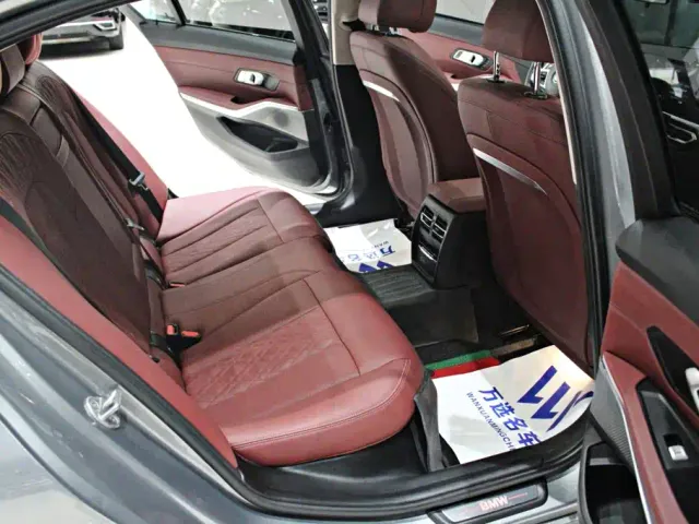 BMW i3 — Фото автомобиля 12