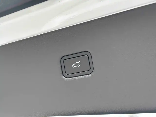 Xpeng G6 — Фото автомобиля 11
