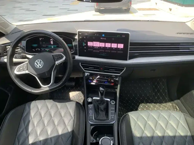 Volkswagen Sagitar — Фото автомобиля 8