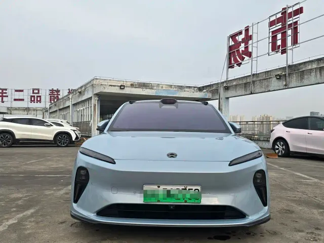 Nio ET5 — Фото автомобиля 2