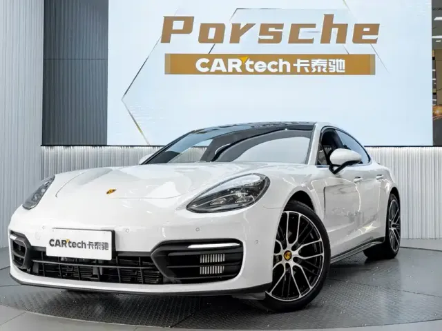 Фотография автомобиля — Porsche Panamera