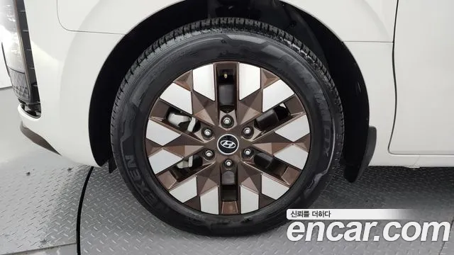 Hyundai Staria — Фото автомобиля 5