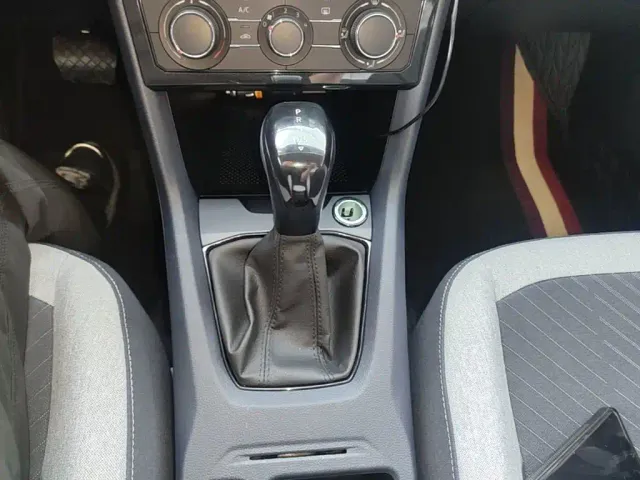 Volkswagen Tharu — Фото автомобиля 13