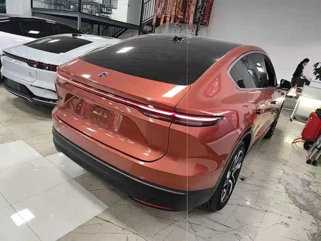 Nio EC7 — Фото автомобиля 5