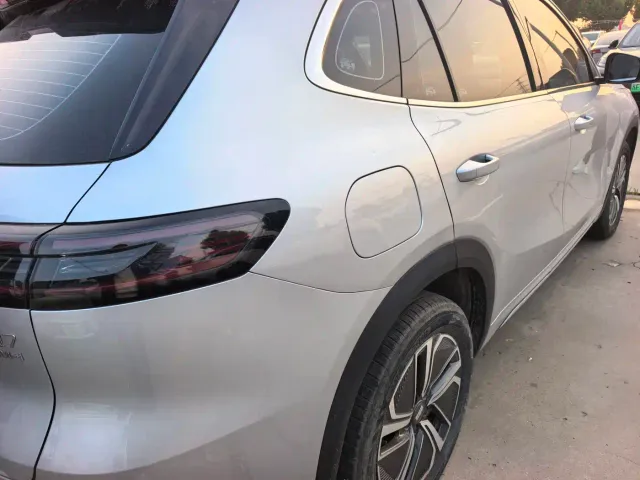 Geely Galaxy Starship 7 EM-i — Фото автомобиля 7