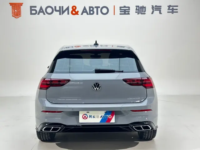 Volkswagen Golf — Фото автомобиля 7