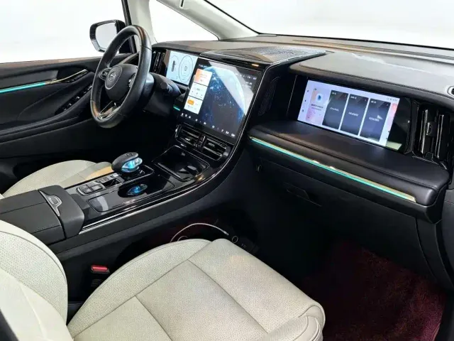 GAC Trumpchi E9 — Фото автомобиля 7