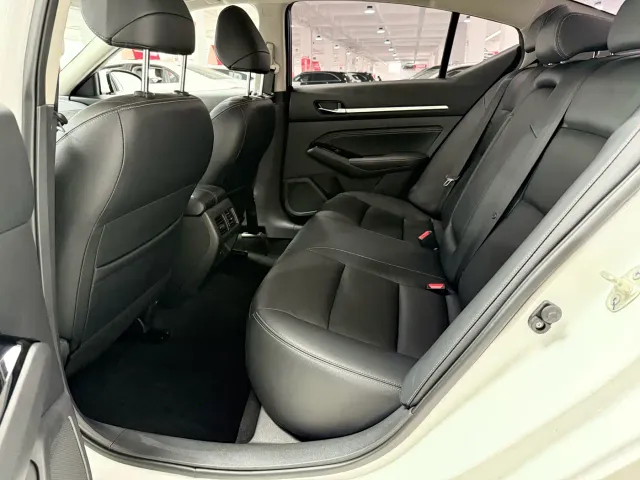 Nissan Teana — Фото автомобиля 11