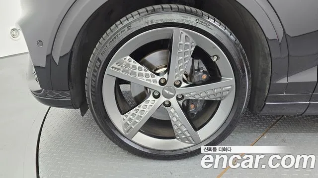 Genesis GV70 3.5T Бензин AWD — Фото автомобиля 5