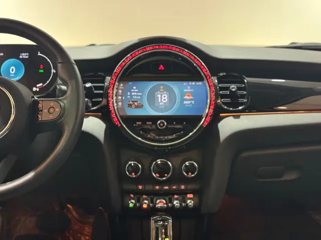 MINI Hatch — Фото автомобиля 13