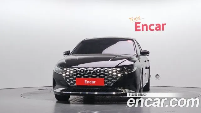 Hyundai Grandeur New — Фото автомобиля 3