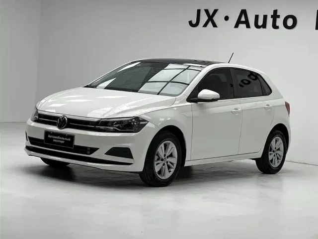 Фотография автомобиля — Volkswagen Polo