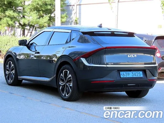 Kia EV6 — Фото автомобиля 2