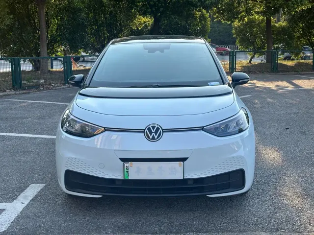 Volkswagen ID.3 — Фото автомобиля 2