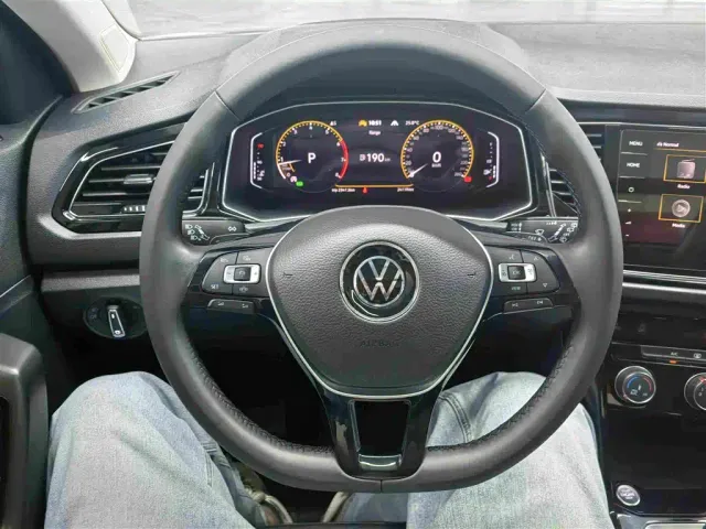 Volkswagen T-Roc — Фото автомобиля 13