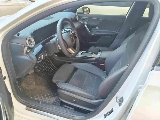 Mercedes-Benz Mercedes-Benz A-Class 2024 Facelift A 200 L Fashion — Фото автомобиля 4