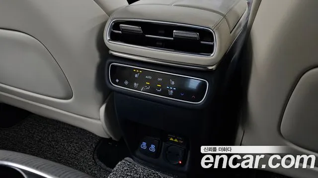 Genesis GV80 — Фото автомобиля 25